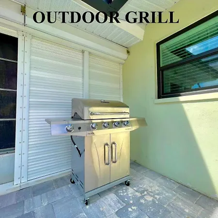 Family Fun-Prime Location Heated Pool Sleeps10 Villa Cape Coral Exterior photo
