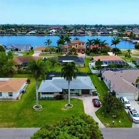 Family Fun-Prime Location Heated Pool Sleeps10 Villa Cape Coral Exterior photo