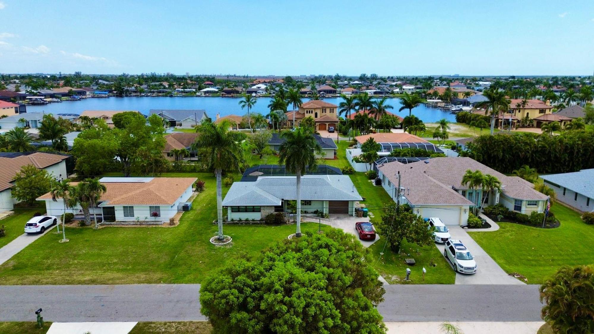 Family Fun-prime Location Heated Pool Sleeps10 Cape Coral